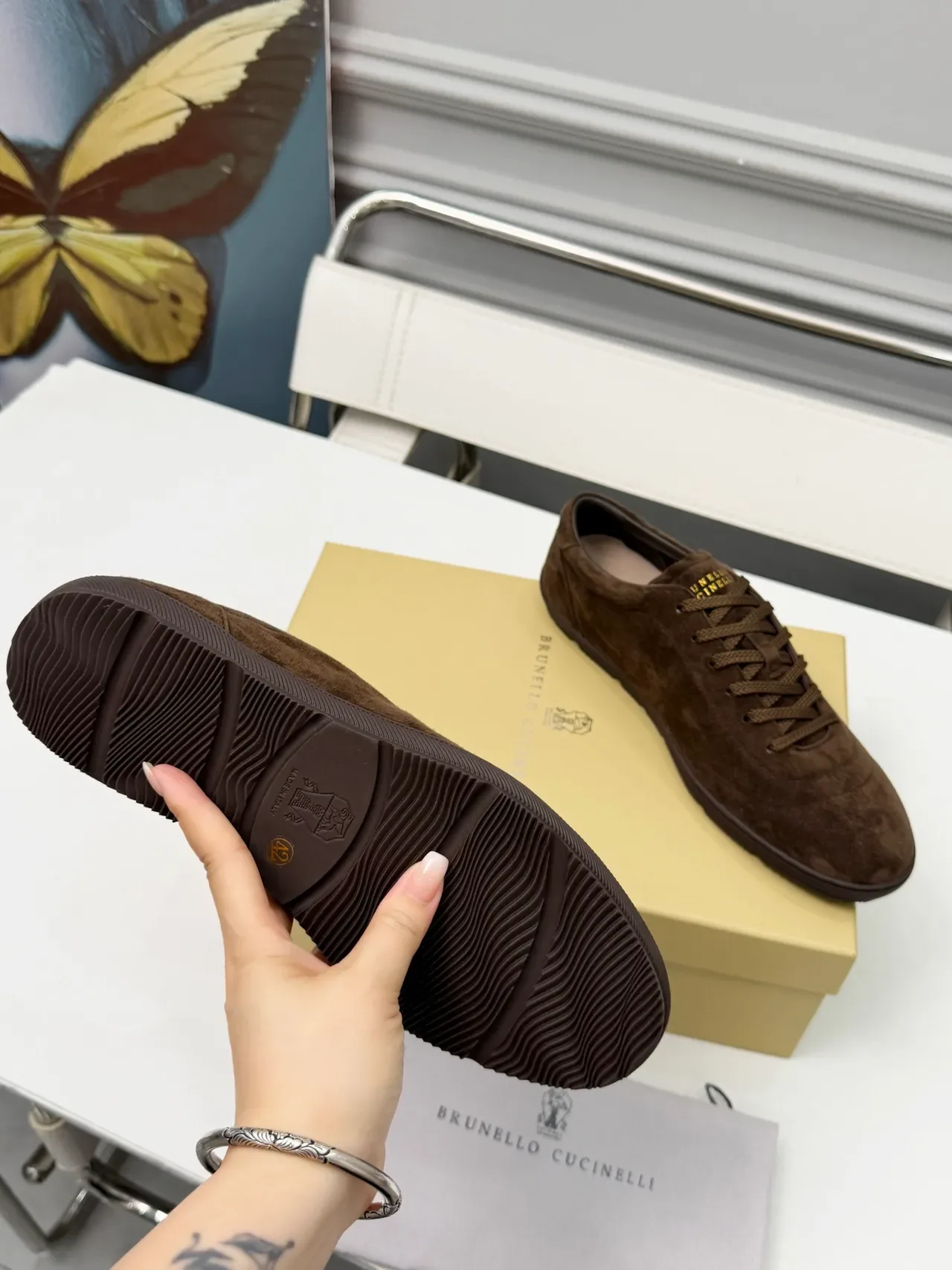 Brunello Cucinelli حذاء كاجوال بني سويدي مربوط 2