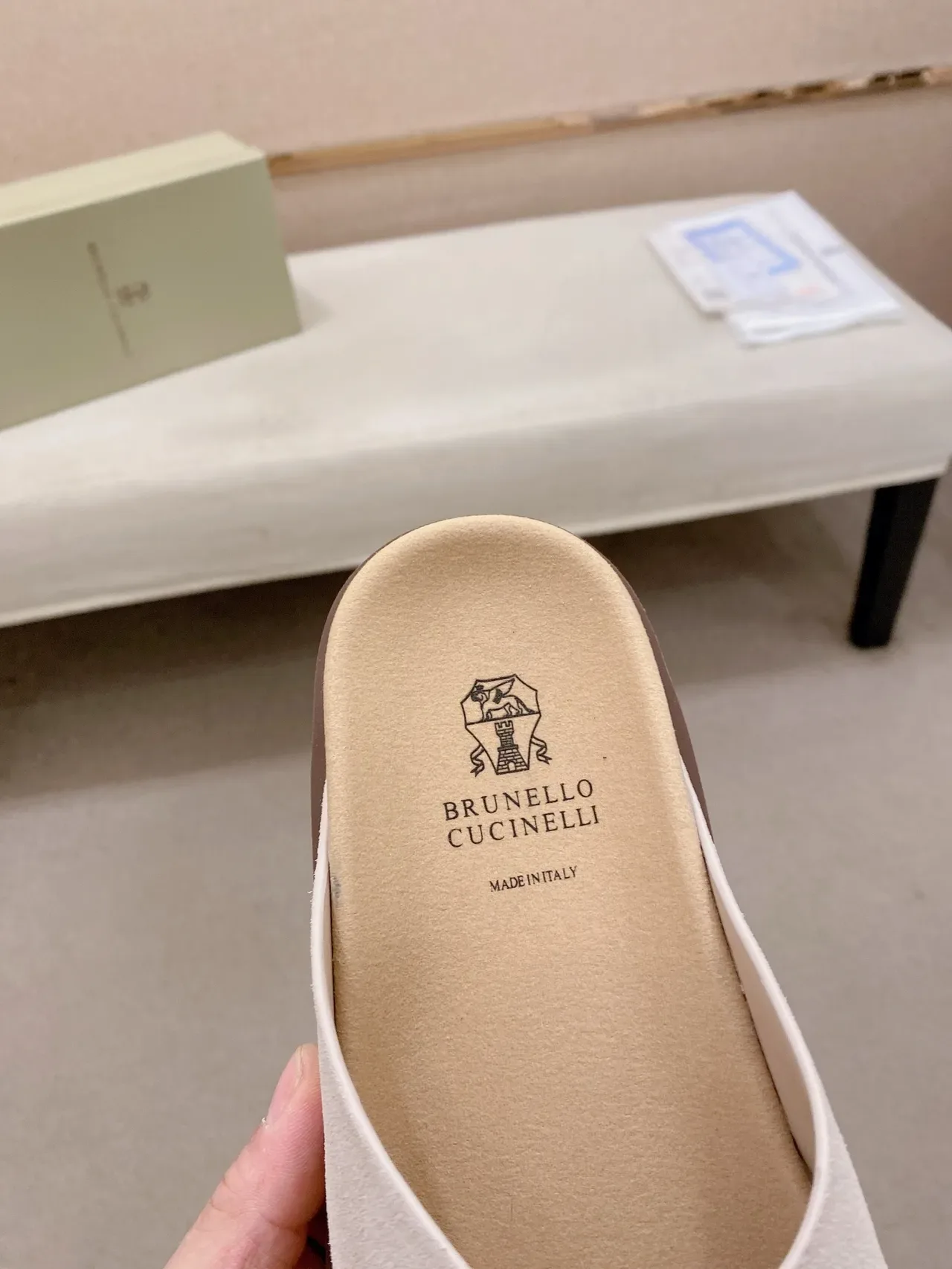 Brunello Cucinelli Sandálias Planas com Tiras Cruzadas Casual 9