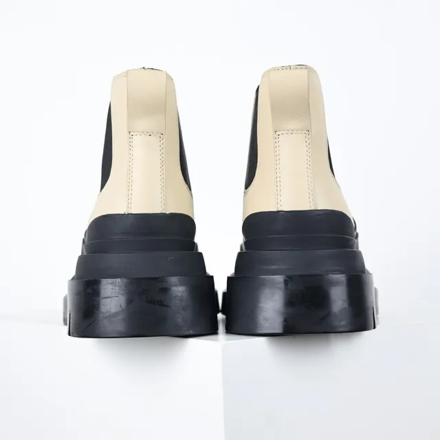 Cream and Black Chunky Platform Chelsea Boots 8