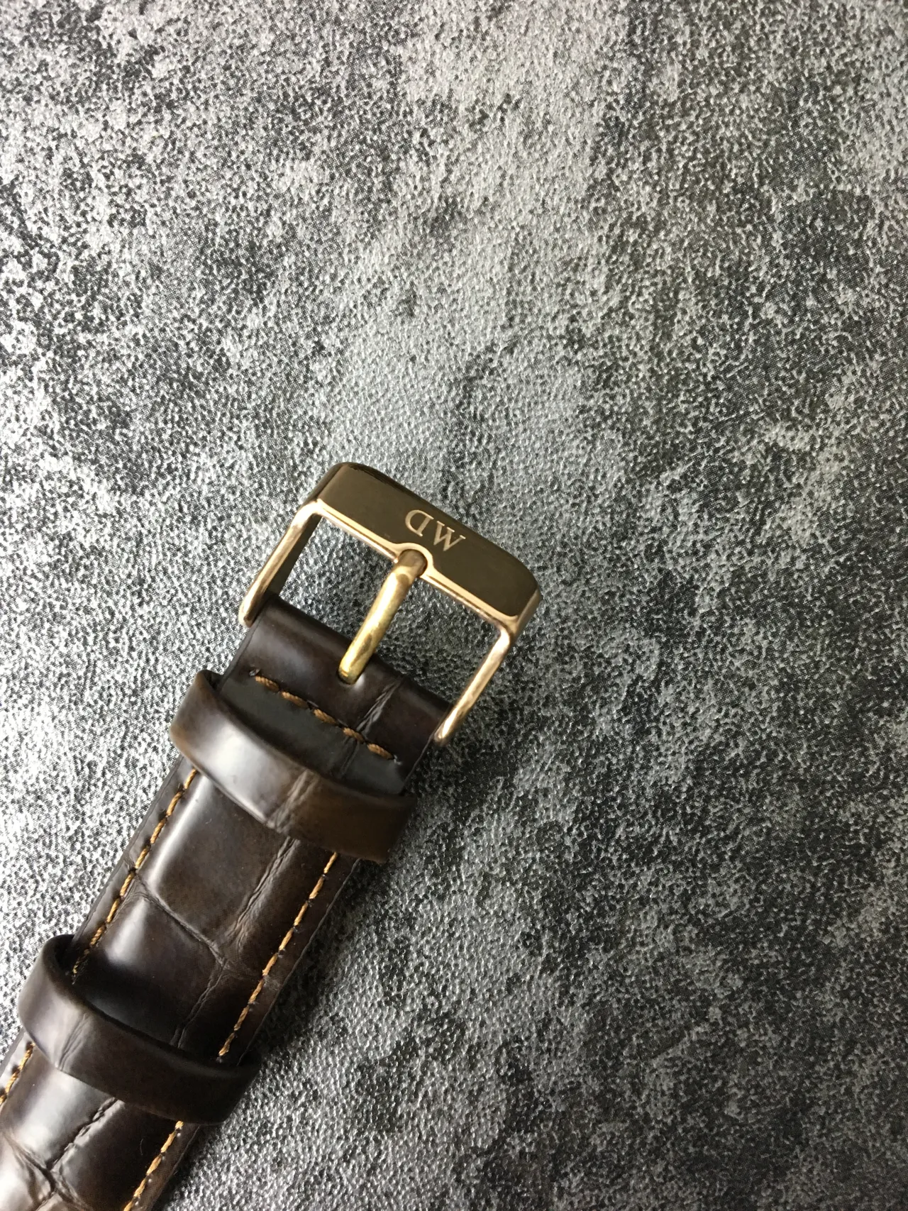 Daniel Wellington Brown Gold Minimalist Case Quartz Watch 4