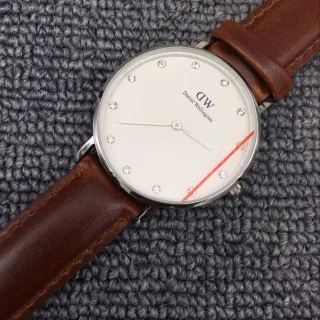 Daniel Wellington Classic Petite Red Quartz Watch