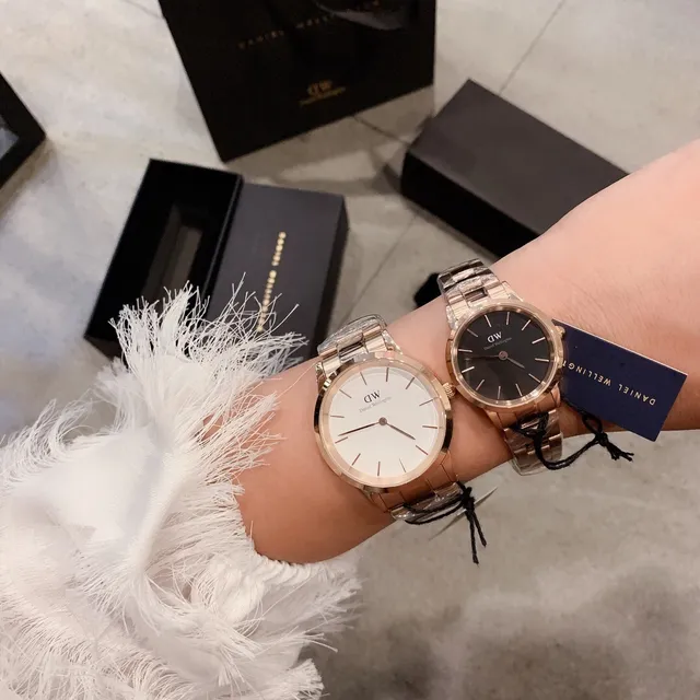 Daniel Wellington 经典玫瑰金色白色表盘石英手表 3