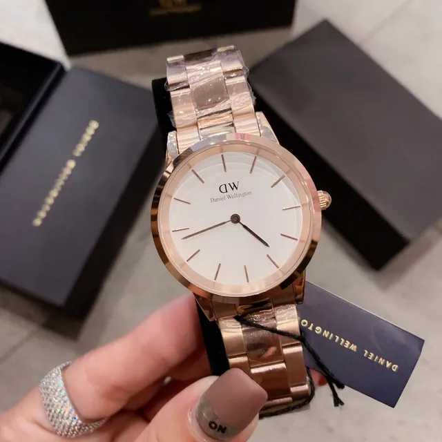 Daniel Wellington 经典玫瑰金色白色表盘石英手表 8
