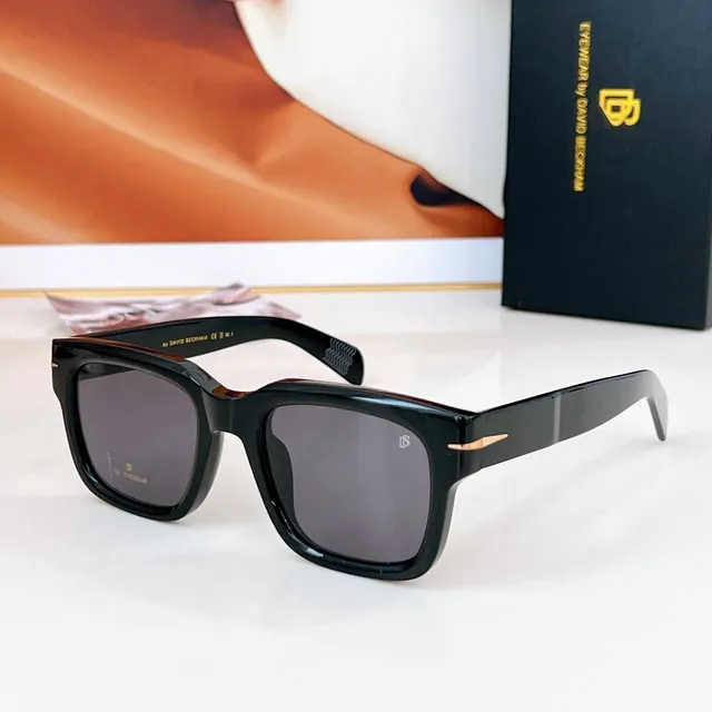David Beckham Eyewear काला भूरा आयताकार फ्रेम कछुए के खोल वाले टेम्पल सनग्लासेज 6