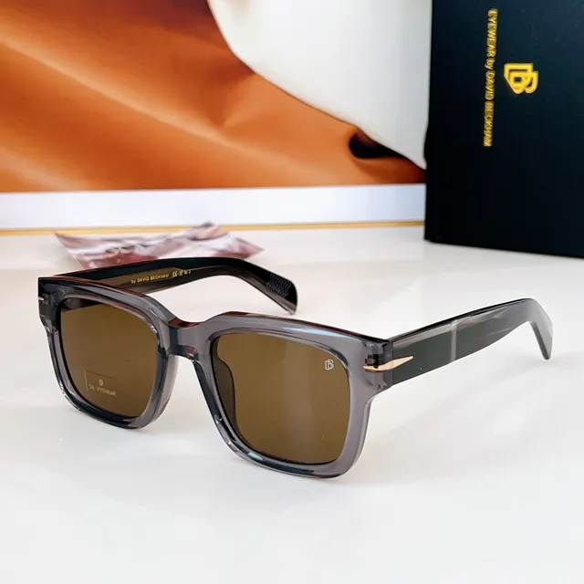David Beckham Eyewear काला भूरा आयताकार फ्रेम कछुए के खोल वाले टेम्पल सनग्लासेज 8