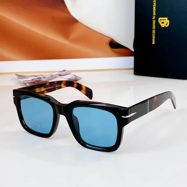 David Beckham Eyewear काला भूरा आयताकार फ्रेम कछुए के खोल वाले टेम्पल सनग्लासेज 9