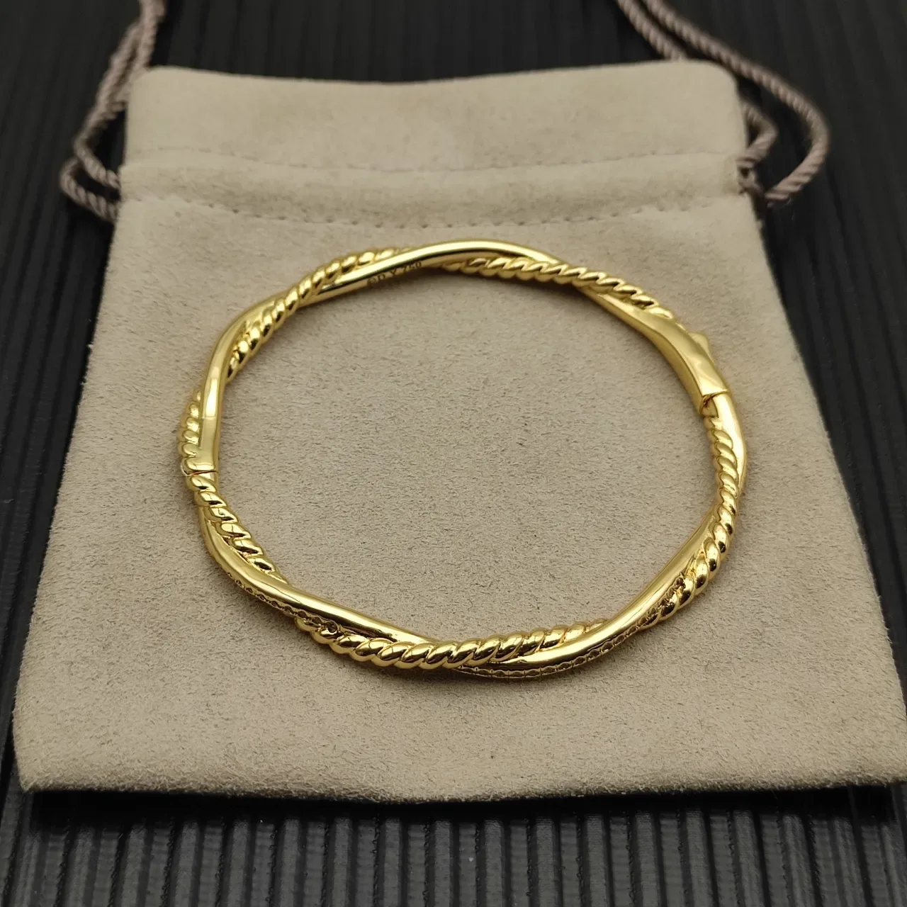 David Yurman Cable Classics Twisted Gold Bangle Bracelet 11