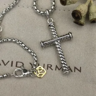 David Yurman Cable Collection Colar com Pingente de Cruz Trançada