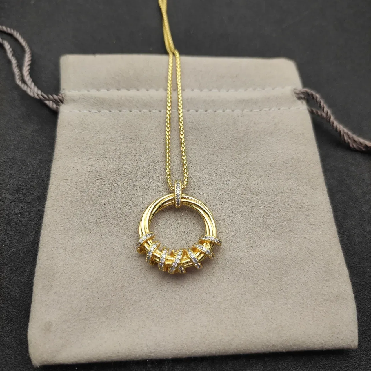 David Yurman Collier chaîne style cable or argent pendentif double anneau 5