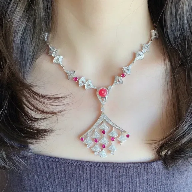 Fan-Shaped Skirt Necklace Silver Red Pendant Scalloped Motif Necklace 8