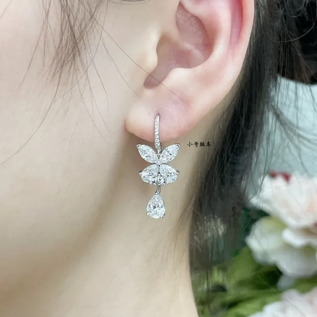 Aretes con motivo floral Marquise y Pear-Cut Drop 8