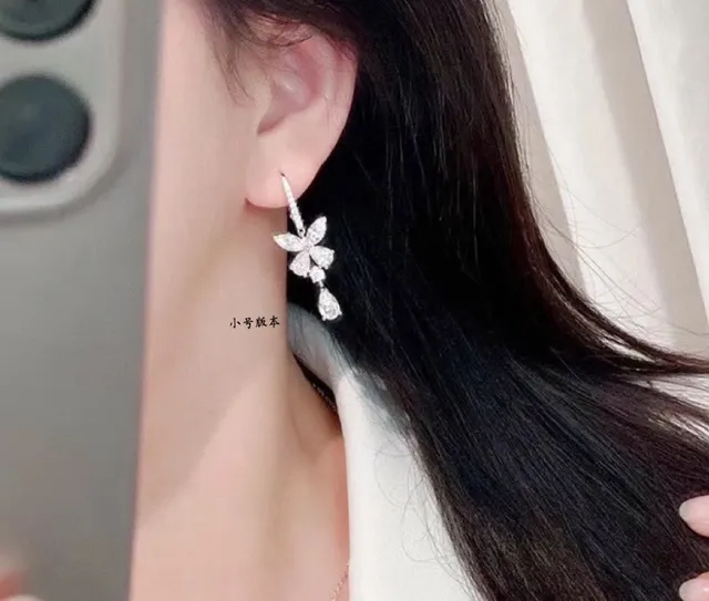 Aretes con motivo floral Marquise y Pear-Cut Drop 9