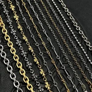 Colliers de Chaîne avec Motif Floral en Ton Or et Argent