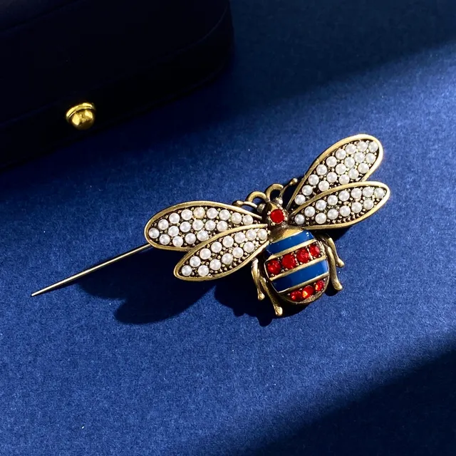 Gold Blue Bee-Shaped Enamel-Bodied Brooch 6