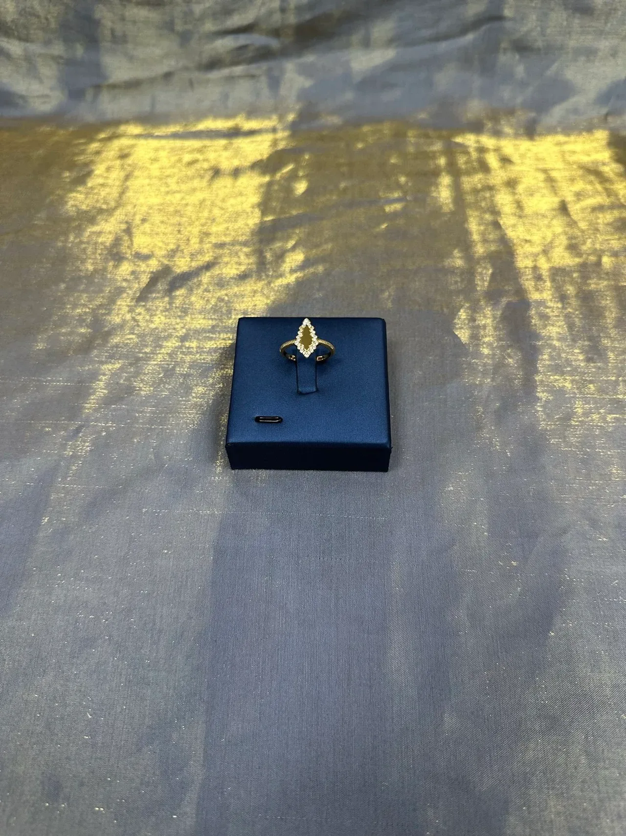 Gold Blue Marquise-Shaped Setting Ring 8