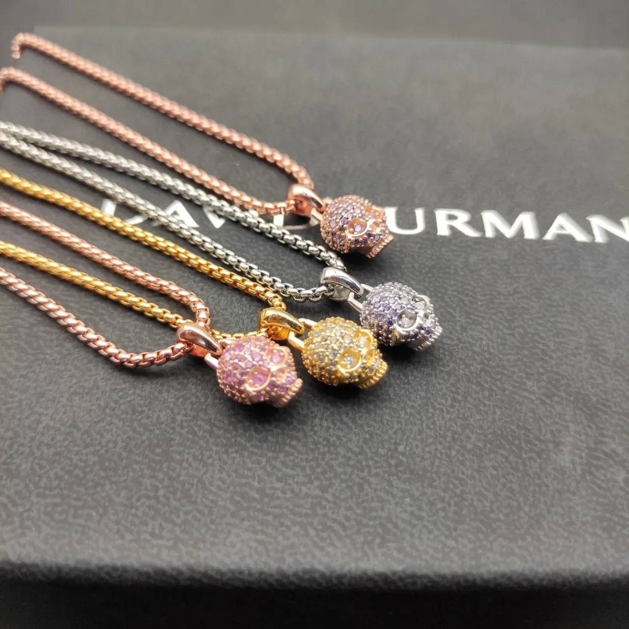 Collier Crâne Pavé Violet Or Finition Rose 3