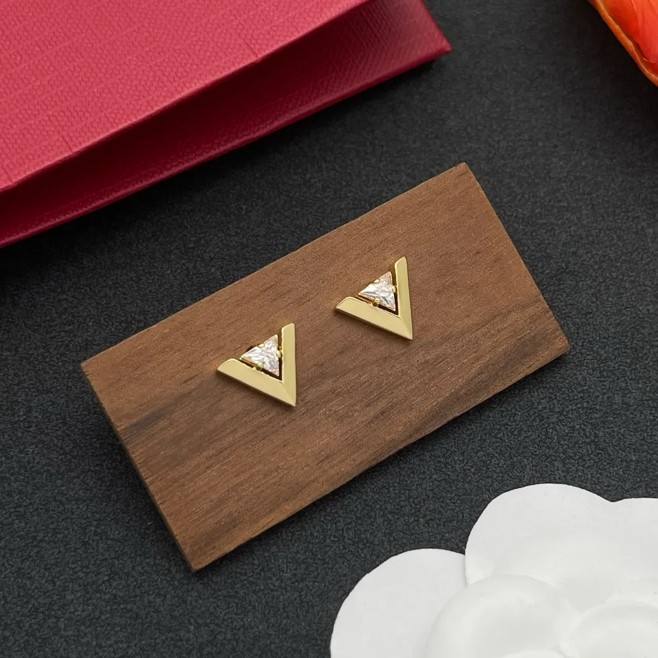 Gold-Tone Geometric V-Shaped Triangular Stone Stud Earrings 8