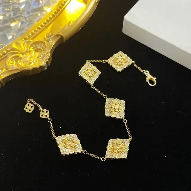 金色四叶草珍珠母贝镶嵌花卉图案手链 4