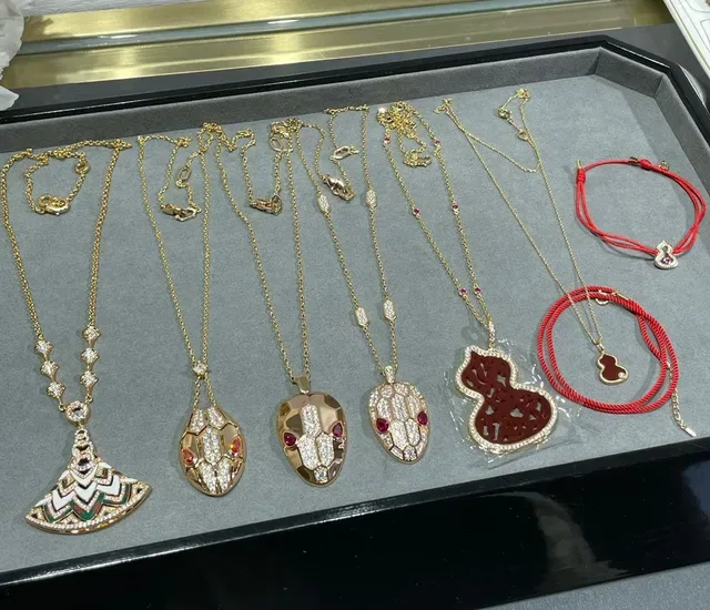 Gold-Tone Red Enamel Heart and Clover Motif Dangling Earrings 5