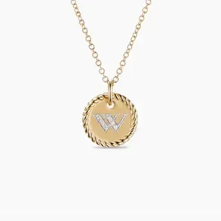 Collier pendentif doré avec bordure de corde et monogramme