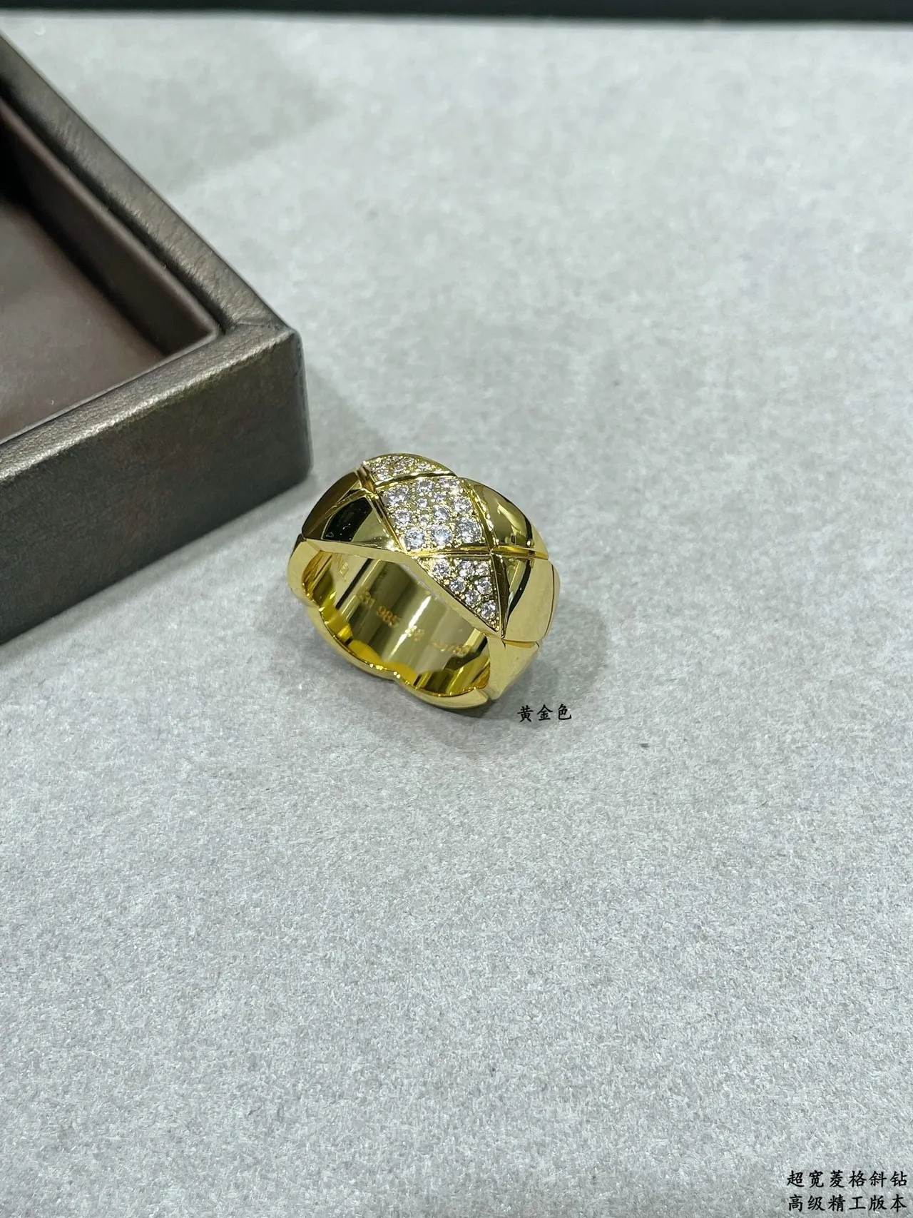 Gold White Geometric Faceted Band Pavé-Set Stones Ring 3