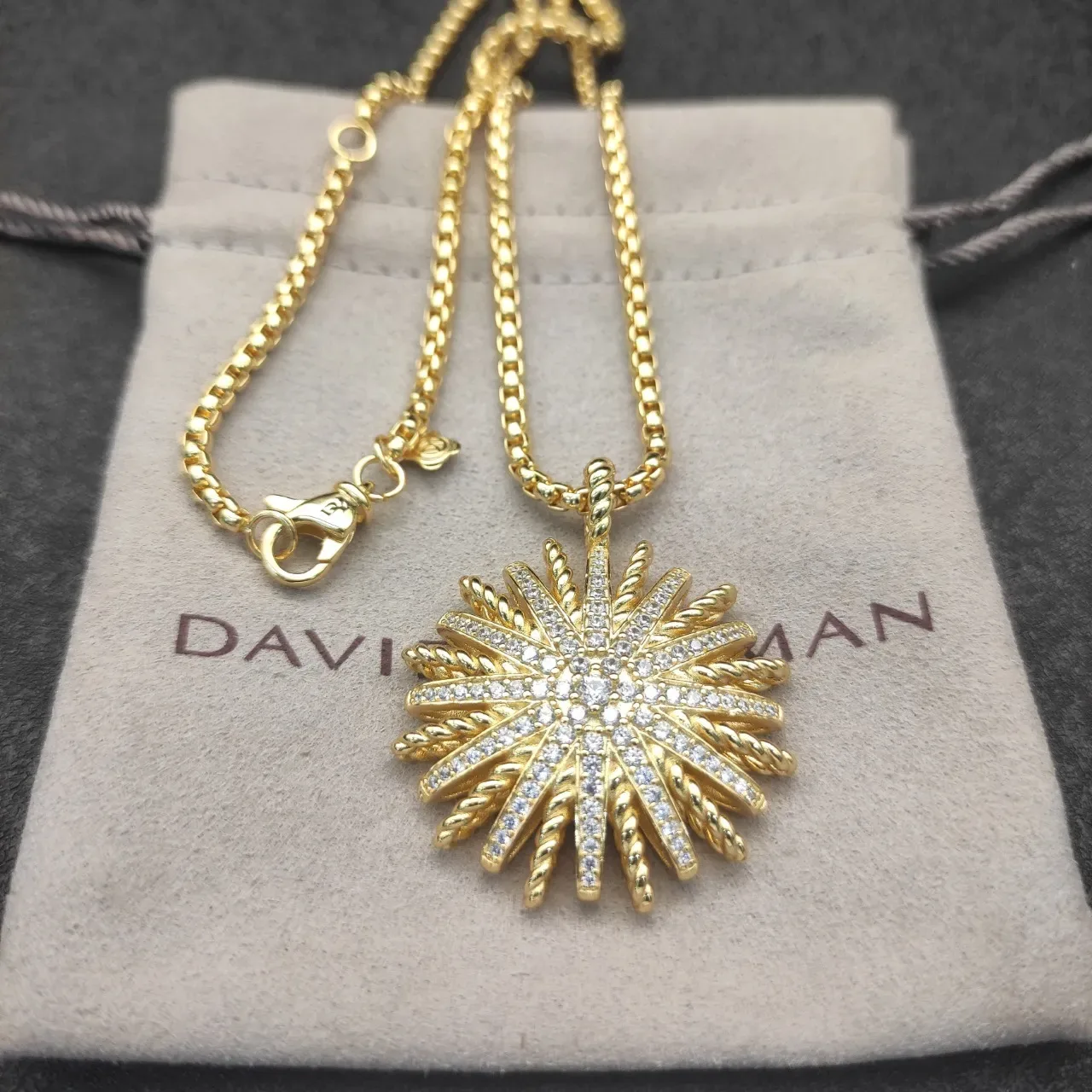 Gold White Sunburst Pendant Twisted Rope Motif Necklace 5