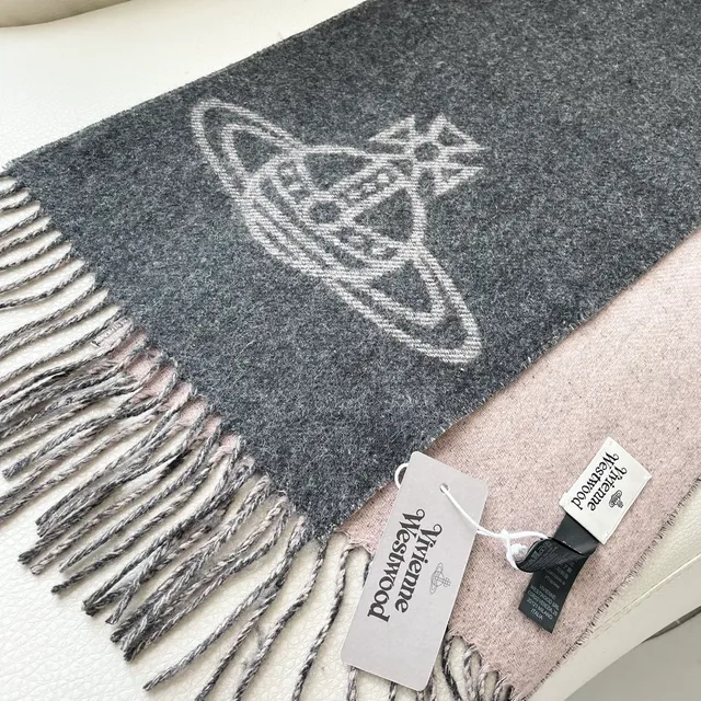 Bufanda de Cachemira Gris Beige Tejida con Flecos 3