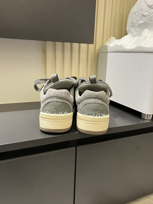 Sneakers Gris en Matière Mixte Perforées à Lacets Style de Vie 2
