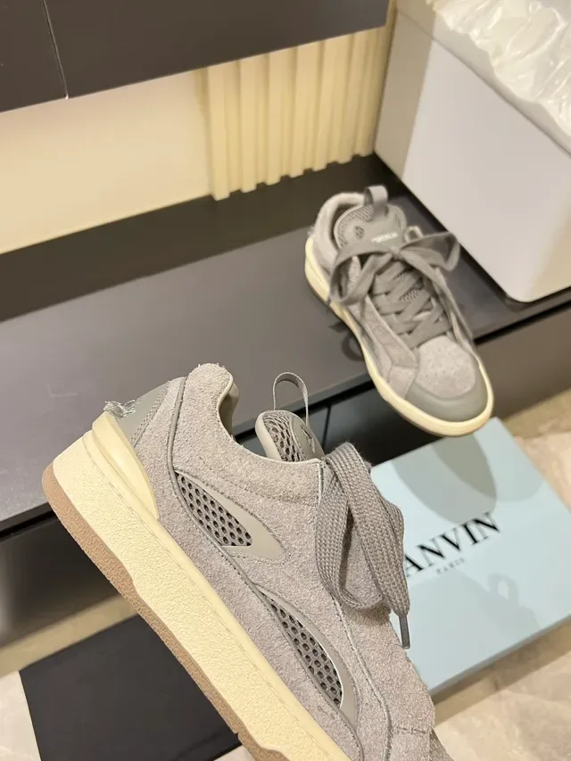 Sneakers Gris en Matière Mixte Perforées à Lacets Style de Vie 3