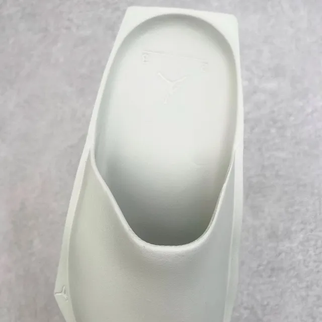 Gray Molded Monolithic Construction Ventilation Holes Sandals 6