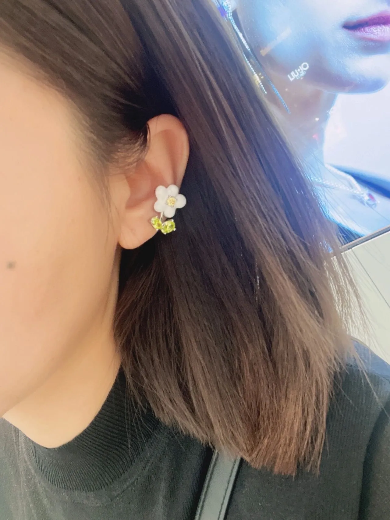 HEFANG Flower Enamel and Gemstone Stud Earrings 4