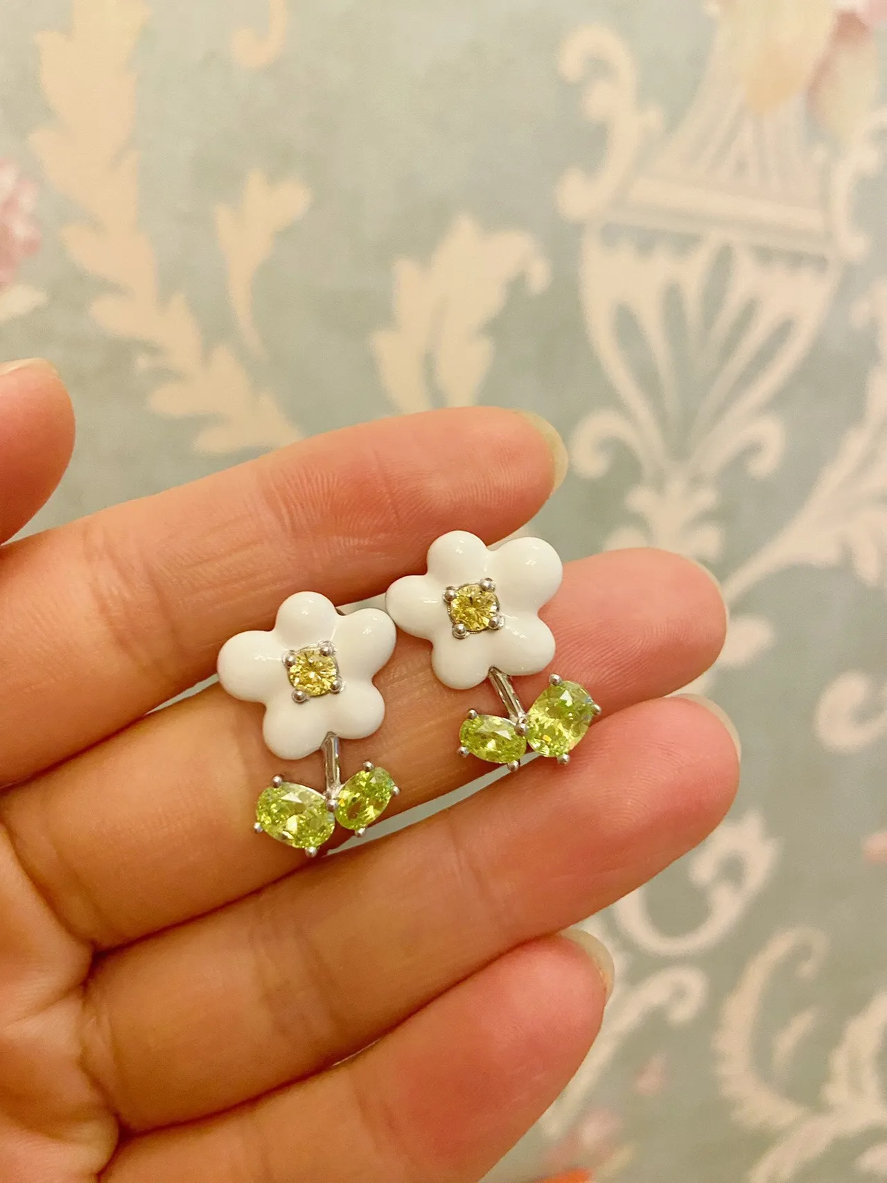 HEFANG Flower Enamel and Gemstone Stud Earrings 9