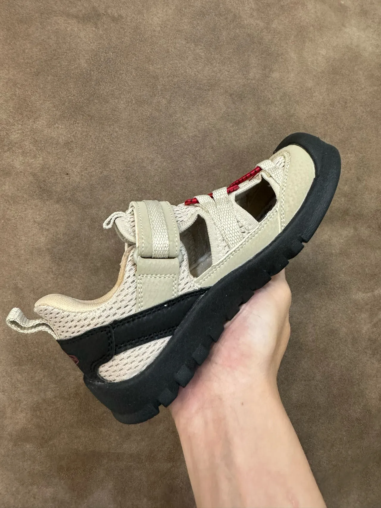 KEEN Black Beige Closed-Toe Hook-and-Loop Strap Casual Sandals 11