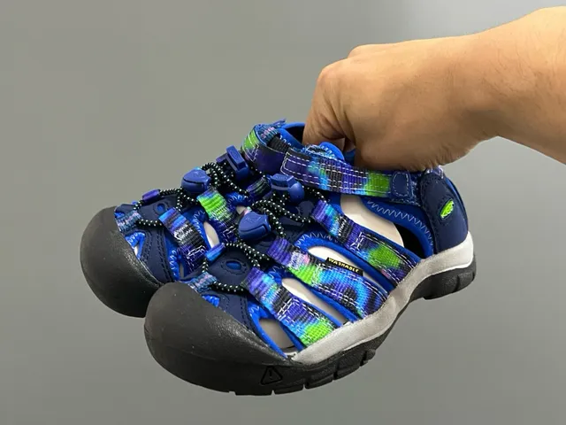 Keen Newport H2 Black Royal Blue Casual Sandals 21