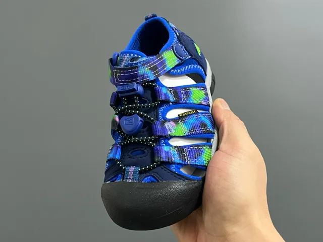 Keen Newport H2 Black Royal Blue Casual Sandals 24