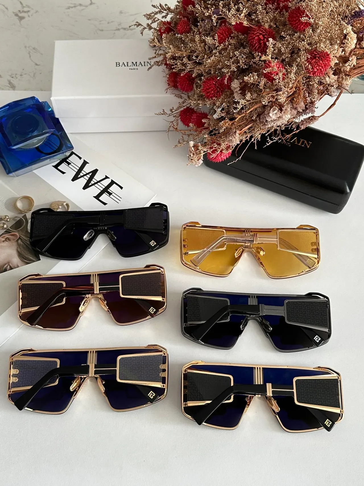 LE MASQUE Shield-Style Oversized Riveted Sunglasses 4