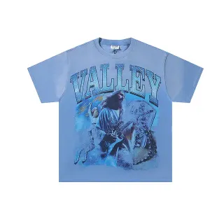 Camiseta oversized azul-clara com estampa gráfica
