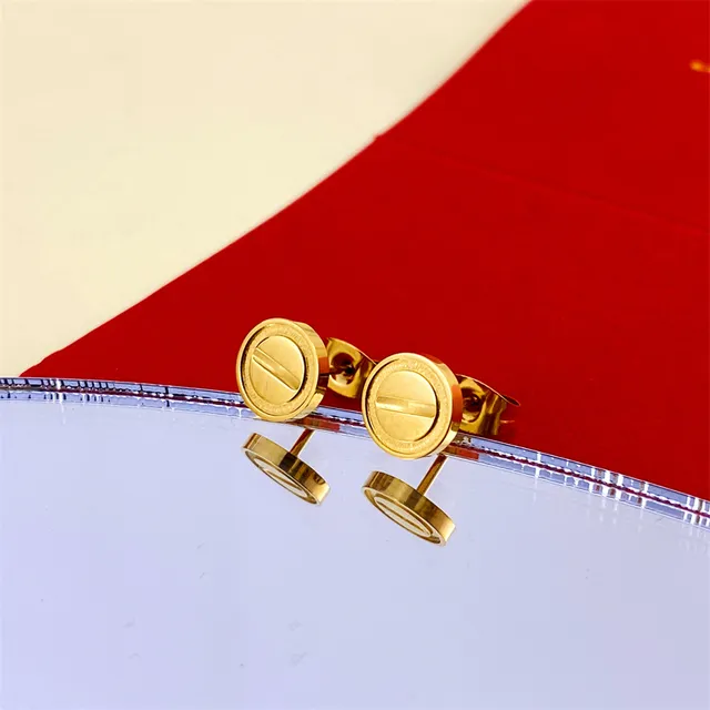 Minimalist Circular Metallic Stud Earrings 5