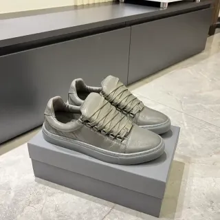 Monochromatic Gray Leather-Textured Low-Top Lace-Up Sneakers