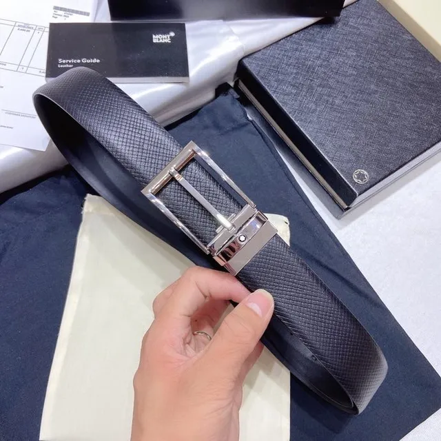 Montblanc Meisterstück Reversible Navy Leather Belt 2