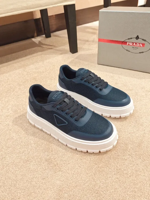 Navy Blue Mesh Upper Low-Top Platform Sneaker 4