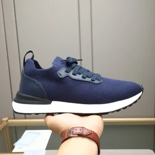 Zapatillas Navy White con upper de knit, cuello de ajuste de calcetín