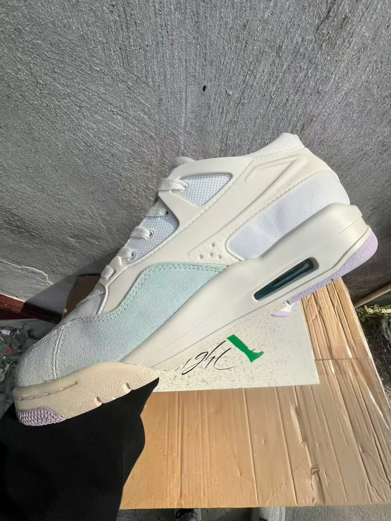 Off-White Cream and Mint Green Lifestyle Sneakers 5
