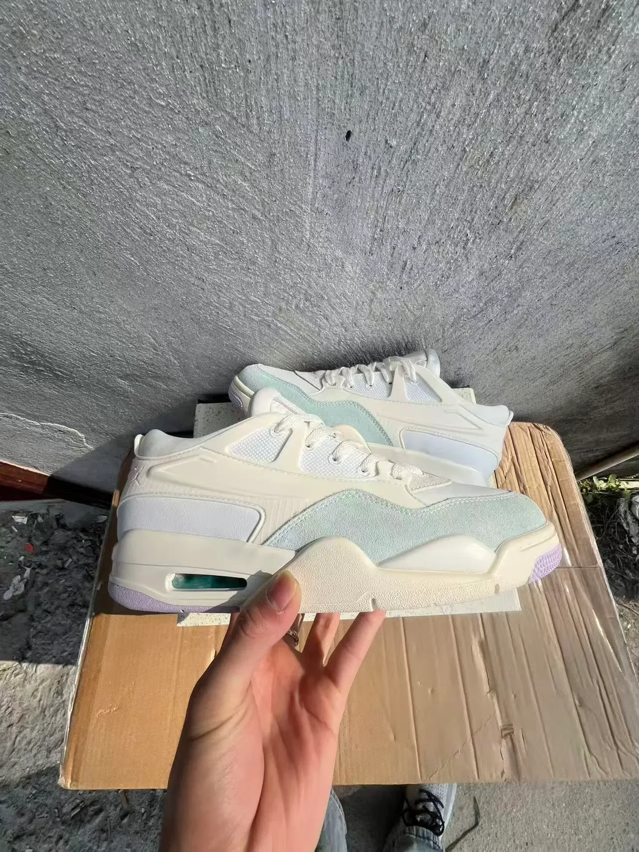 Off-White Cream and Mint Green Lifestyle Sneakers 7