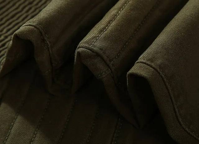 Pantalones oliva desgastados con rodilla acanalada reforzada 7