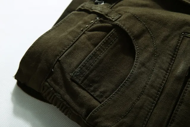 Pantalones oliva desgastados con rodilla acanalada reforzada 17