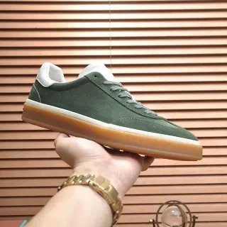 حذاء رياضي أسلوب حياة أخضر زيتوني من السود low top gum cupsole