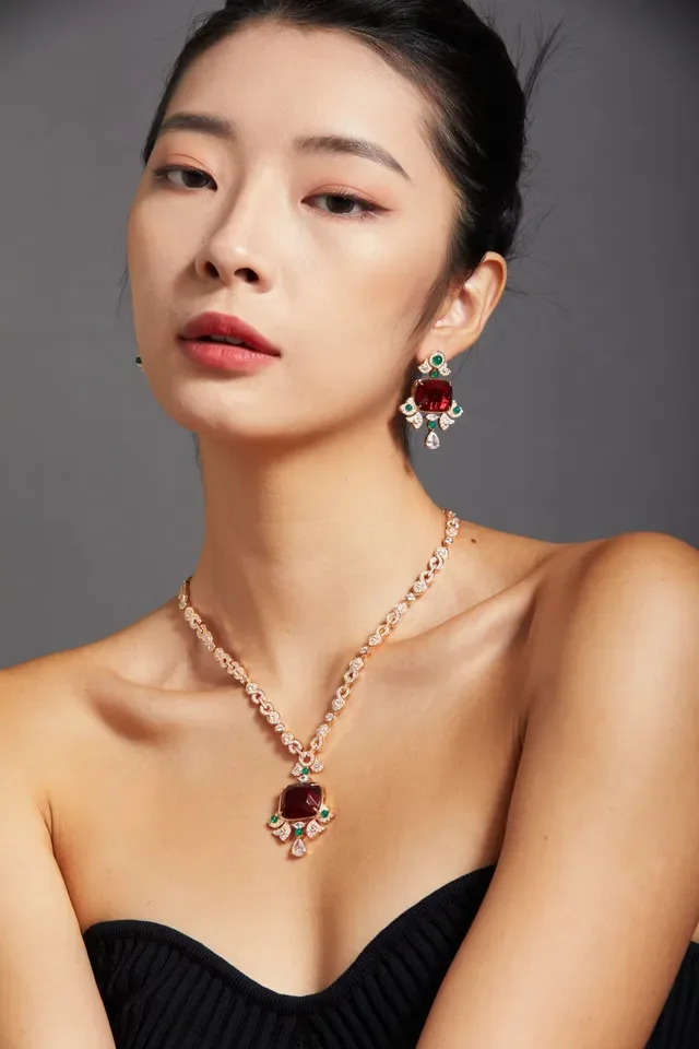 Ornate Red and Green Gemstone Drop Earrings 2