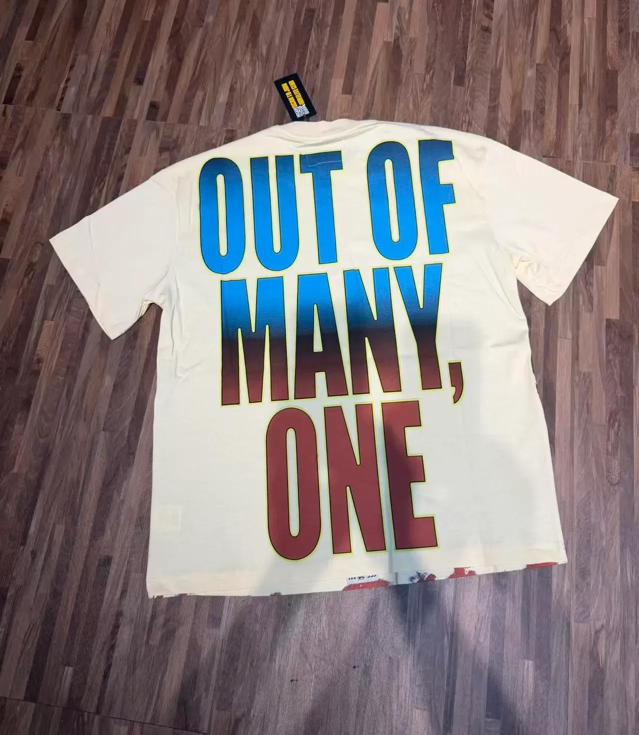 Oversized Graphic-Print Distressed Hem T-Shirt 6