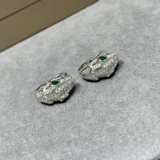 Brincos Clip-On Pavé-Set Motivo de Escala Geométrica Gema Verde